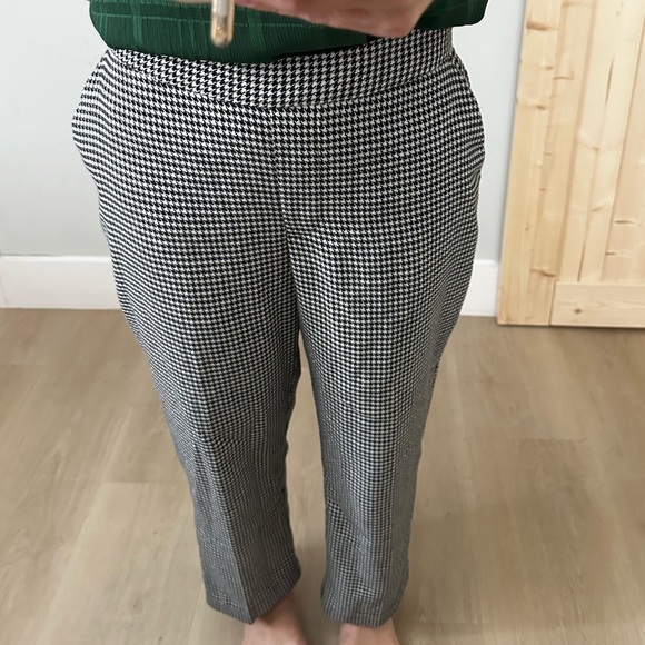 Zara black and white houndstooth pants size medium - Picture 1 of 5